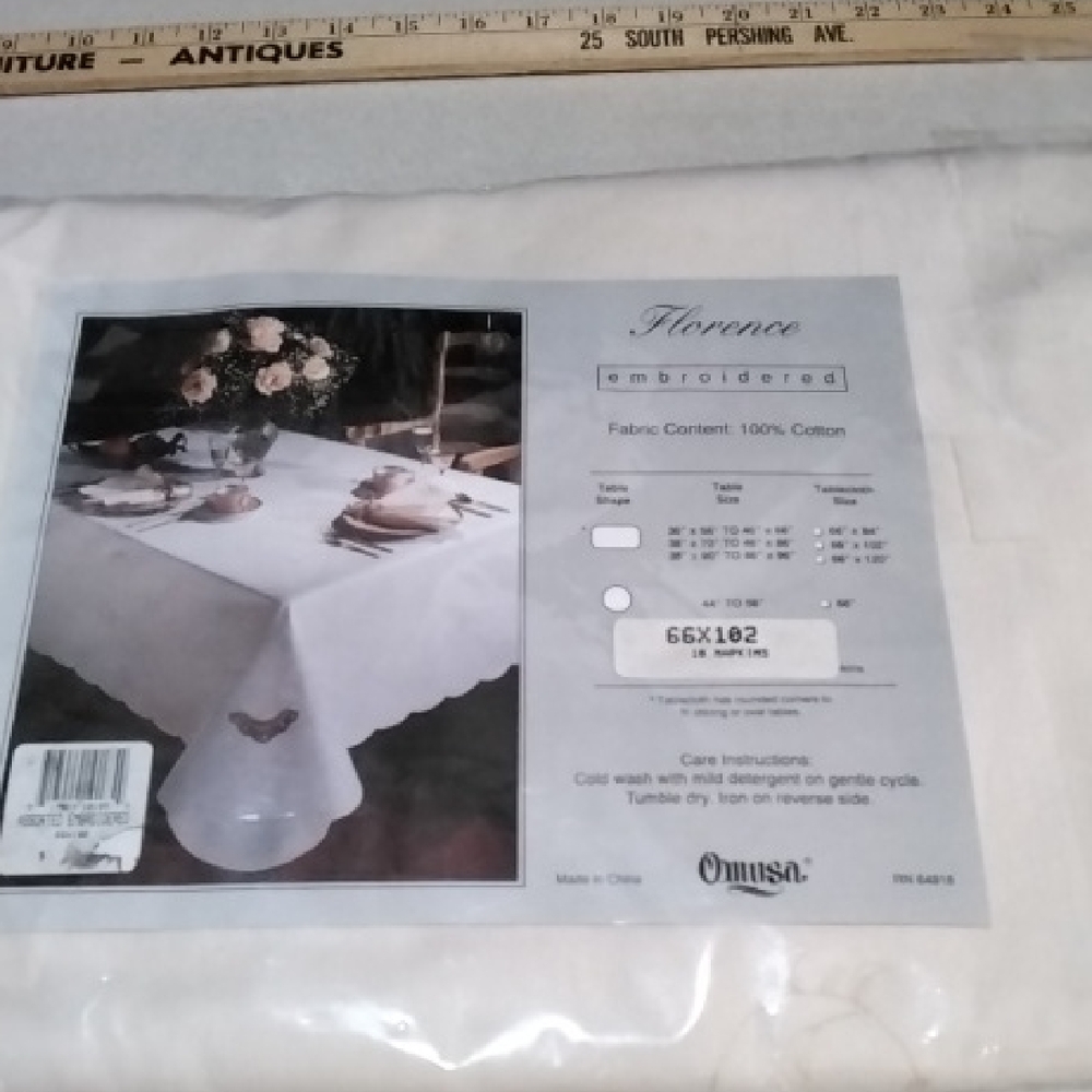 Florence Embroidered Tablecloth - Ecru